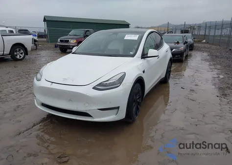 2022 Tesla Model Y Long Range Dual Motor All-Wheel Drive z USA, uszkodzony, nr VIN 7SAYGDEE6NF436924
